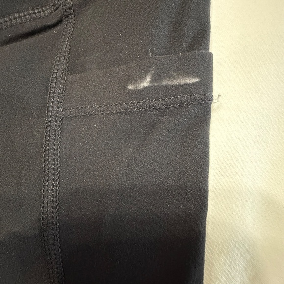 Halara UltraSculpt™ High Waisted Scrunch Butt Lifting Tummy Control 7/8 SZ Med - Picture 8 of 10